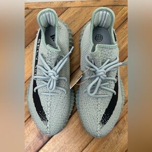 Adidas Yeezy Boost 350 V2 Sneakers - Salt